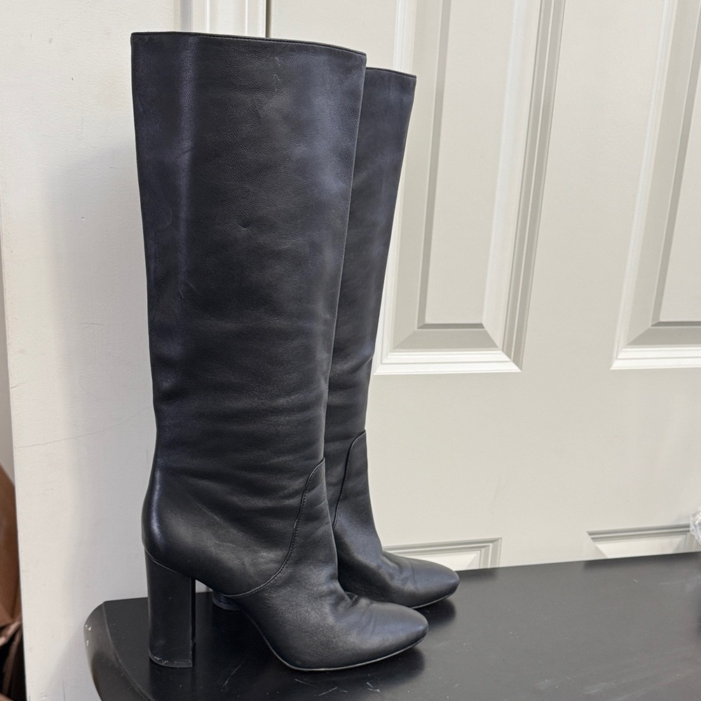 J. Crew Elegant Black Pull Up Soft Leather Heeled Boots, Sz 8 - Picture 3 of 12